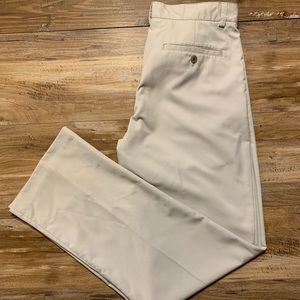 Izod Lightweight Light Tan Golf Pants 34 x 34